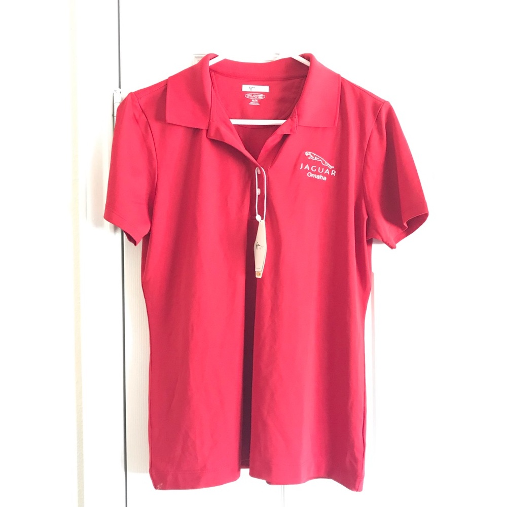 NEW Women’s Golf Top
